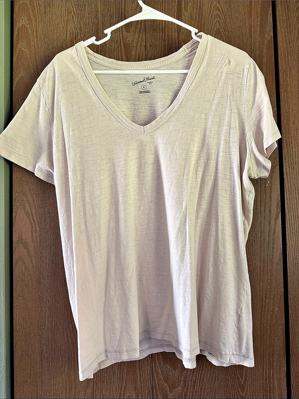 Universal Thread Women's Short Sleeve Iconic V-Neck T-Shirt Pink XL